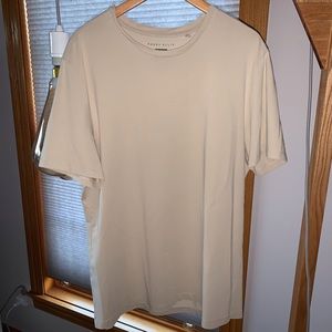 Light tan Perry Ellis t-shirt